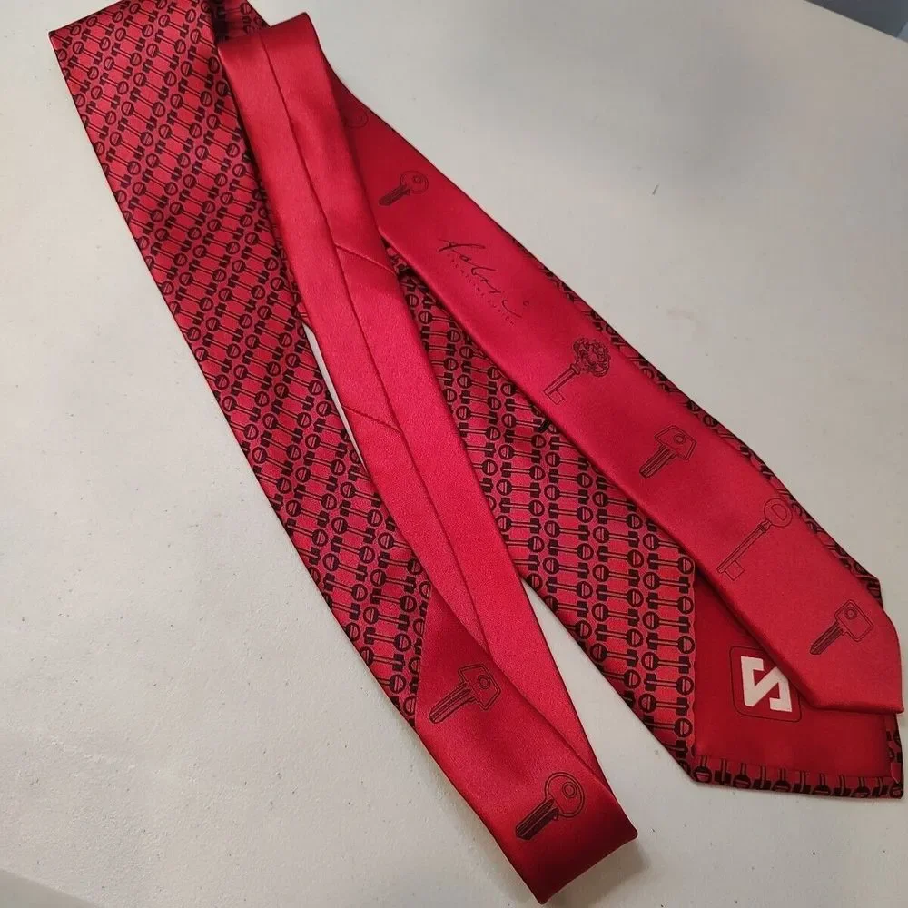 Skeleton‎ Key Silca Club Red Tie Silk Automotive Novelty Love Valentine